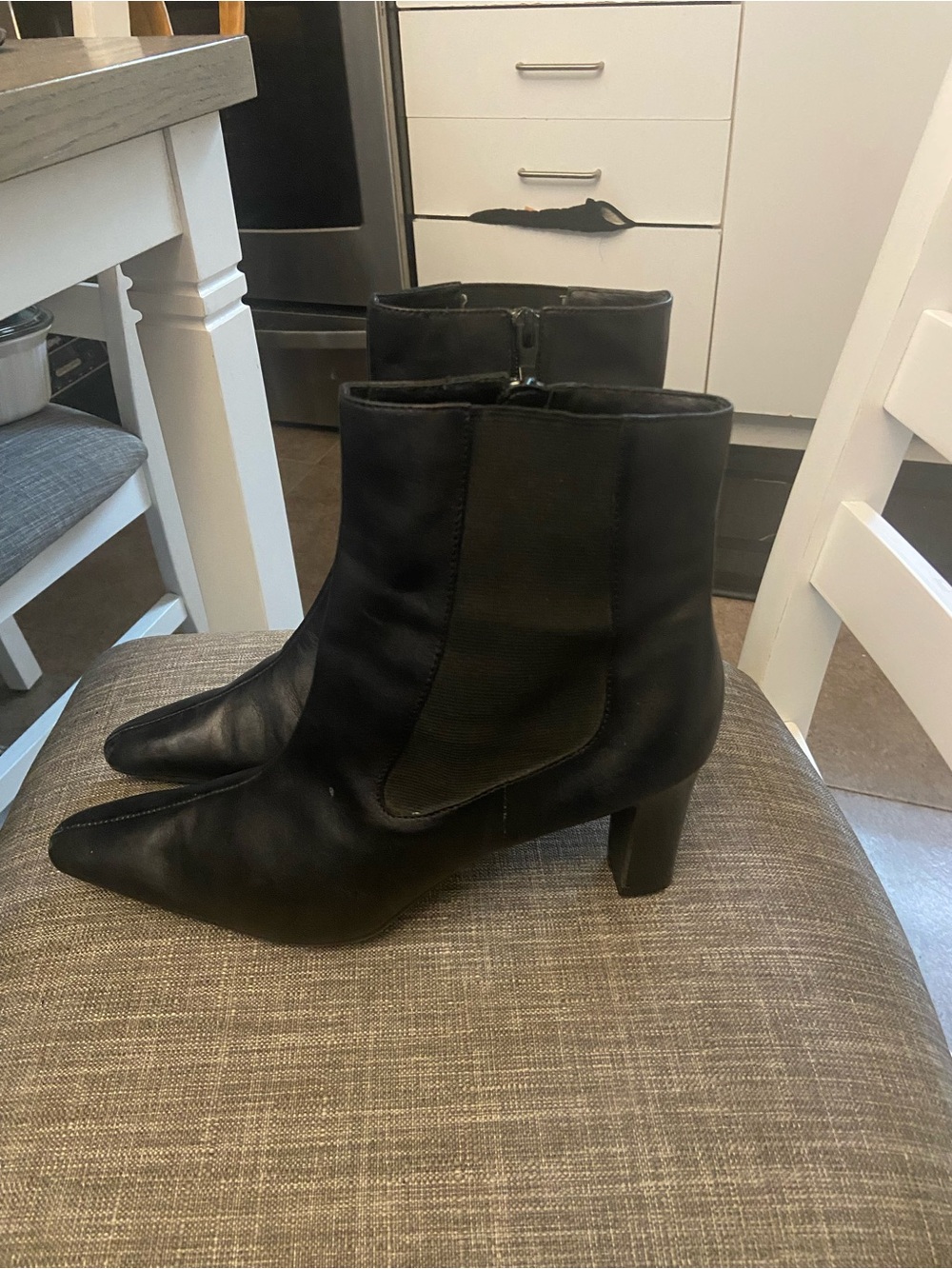 Predictions Black Pointed-Toe Ankle Booties